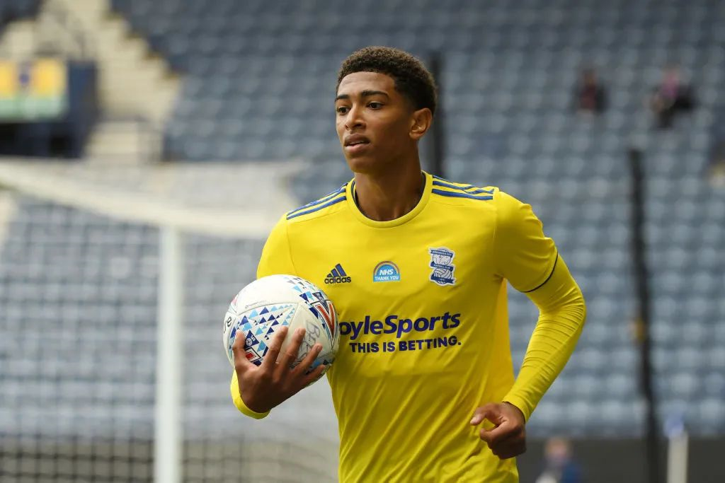 意甲前瞻比分预测：维罗纳VS亚特兰大，里尔，门兴全部拿下！（意甲前瞻与比分预测：维罗纳对阵亚特兰大，里尔、门兴有望全取三分）