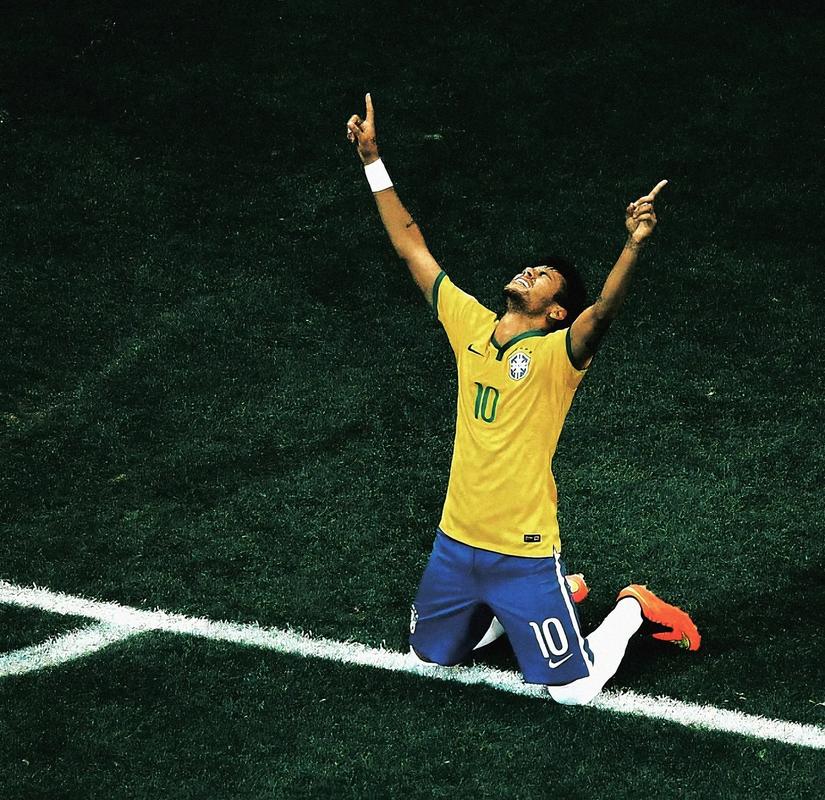 意甲第十四轮：萨索洛3-1逆转佛罗伦萨，紫百合陷入困境